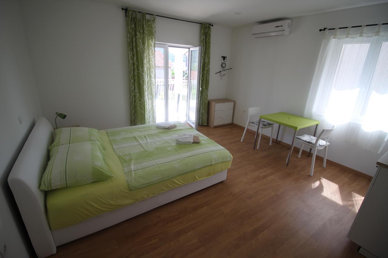 Apartments Marinko 斯塔里格勒 外观 照片